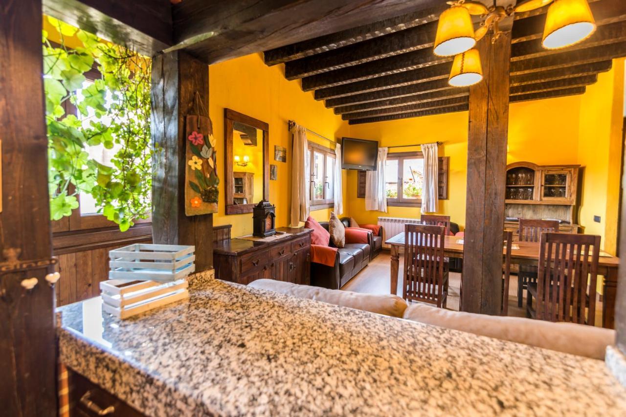 El Nido Del Mirlo Vila Casarejos Exterior foto
